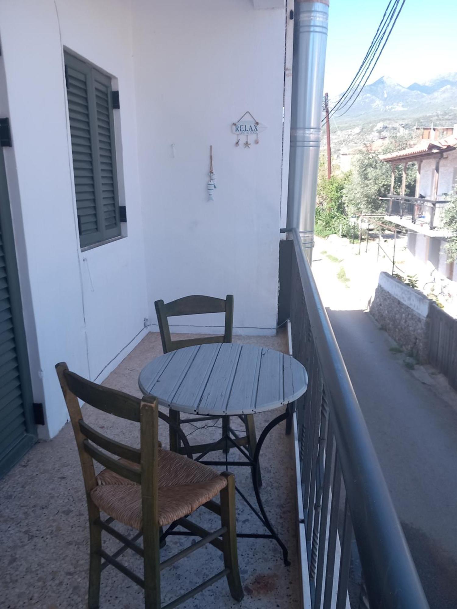 Stoupa Beachside Retro Apartment Stoúpa Exterior foto